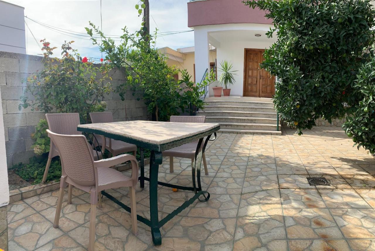 Shtepi Me Qera Fier Villa Ngoại thất bức ảnh